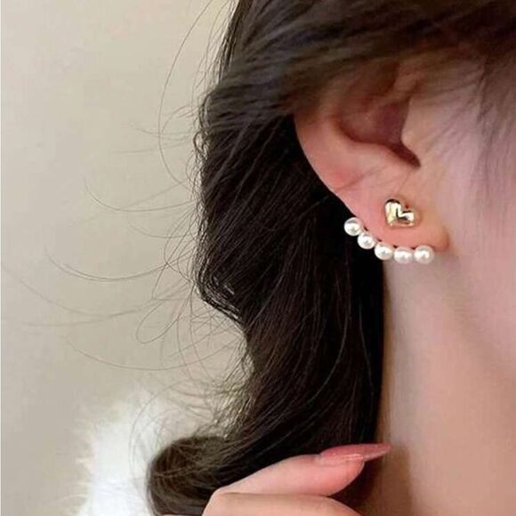 5/$25 WHITE PEARL and HEART EARRINGS - Picture 1 of 6